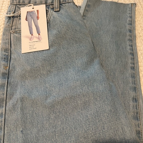 Abrand Jeans - Picture 5 of 7